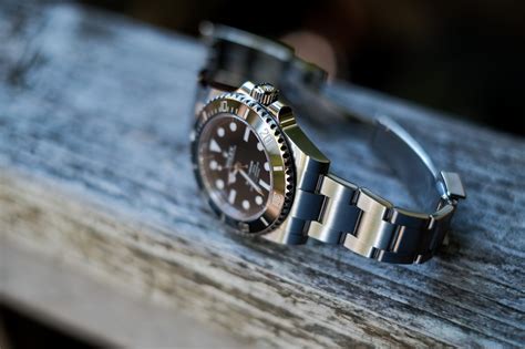 rolex oyster with solid centre links doesn't stretch